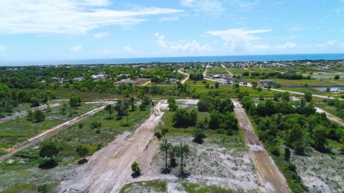 OPORTUNIDADE Lote de 600m2 em condomínio fechado com segurança 24h - Imóveis Estruturar Empreendimento Imobiliários